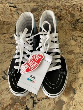 New Kids Vans Multi Color High Top Sneakers with Graphic Pane
Unisex